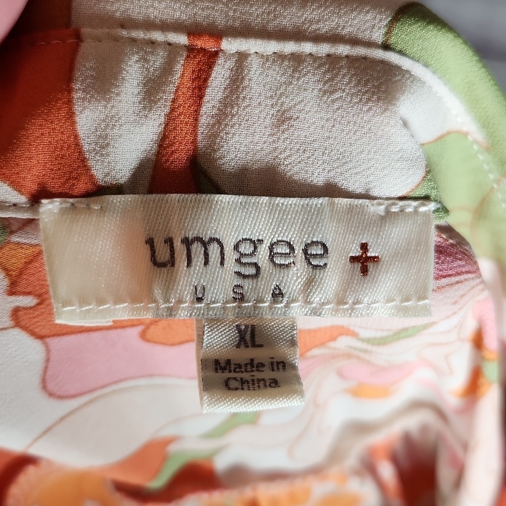 Umgee women's sheer flowery pattern top - Picture 6 of 7
